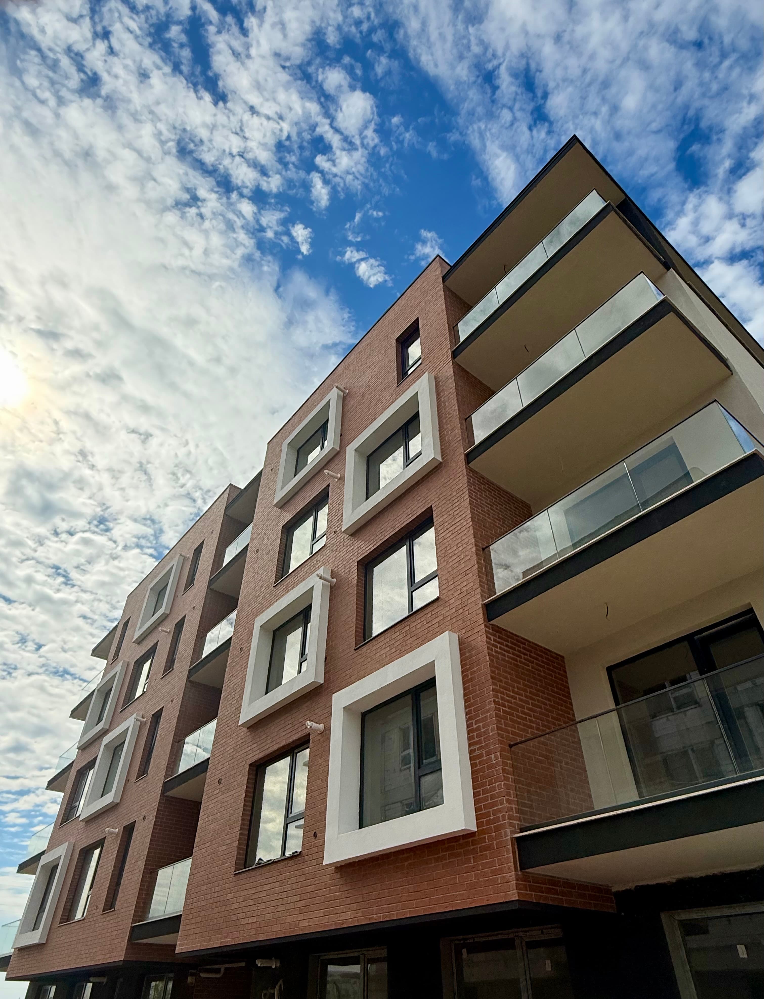 Ansamblu Doubless Residence Dobroești — imagine 1