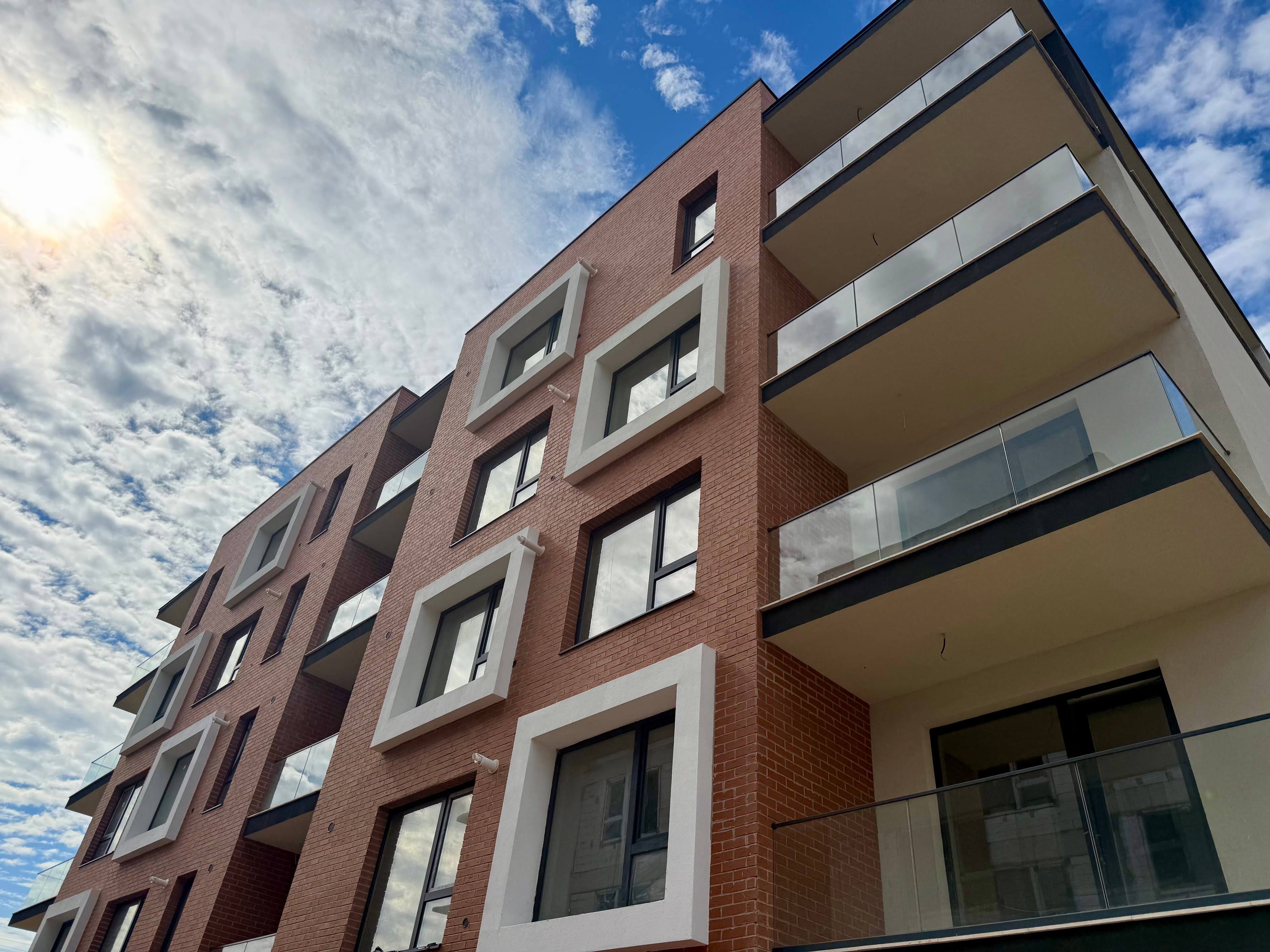 Ansamblu Doubless Residence Dobroești — imagine 3